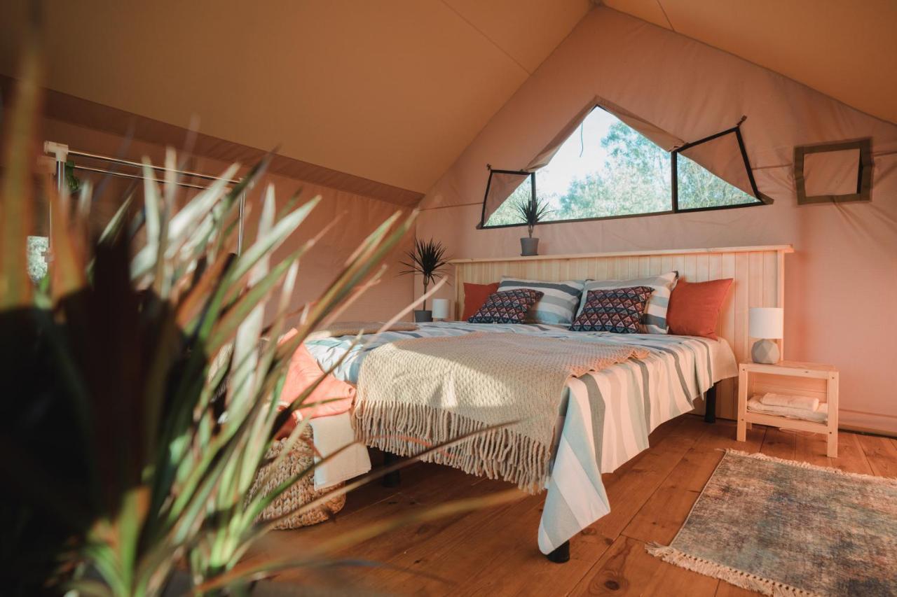 Отель Glamping Mandra Kanev Leplyavo Экстерьер фото