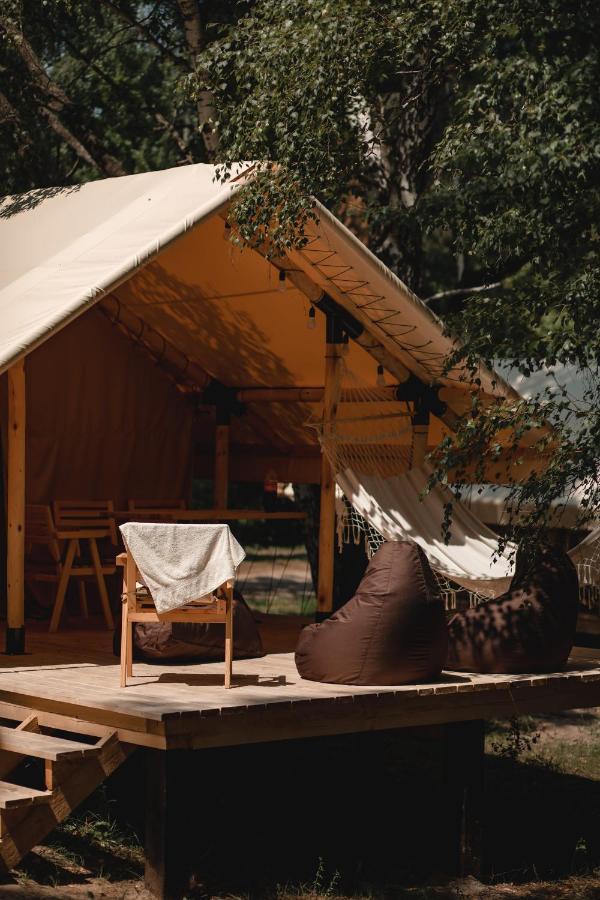 Отель Glamping Mandra Kanev Leplyavo Экстерьер фото