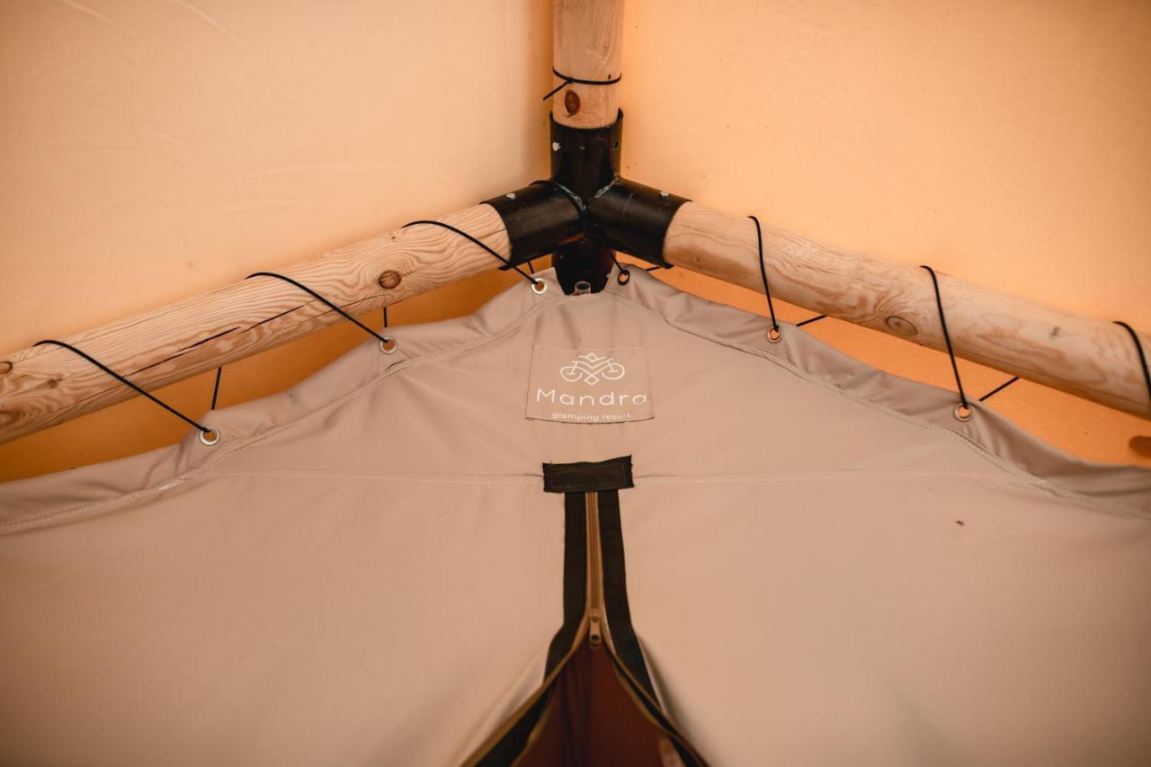Отель Glamping Mandra Kanev Leplyavo Экстерьер фото